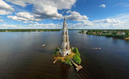 钟楼，伏尔加河